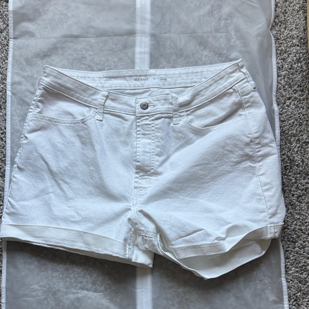 Old Navy Women's Bright White Jean Shorts